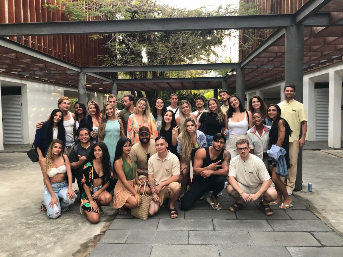 Talentos e equipe World Model em evento